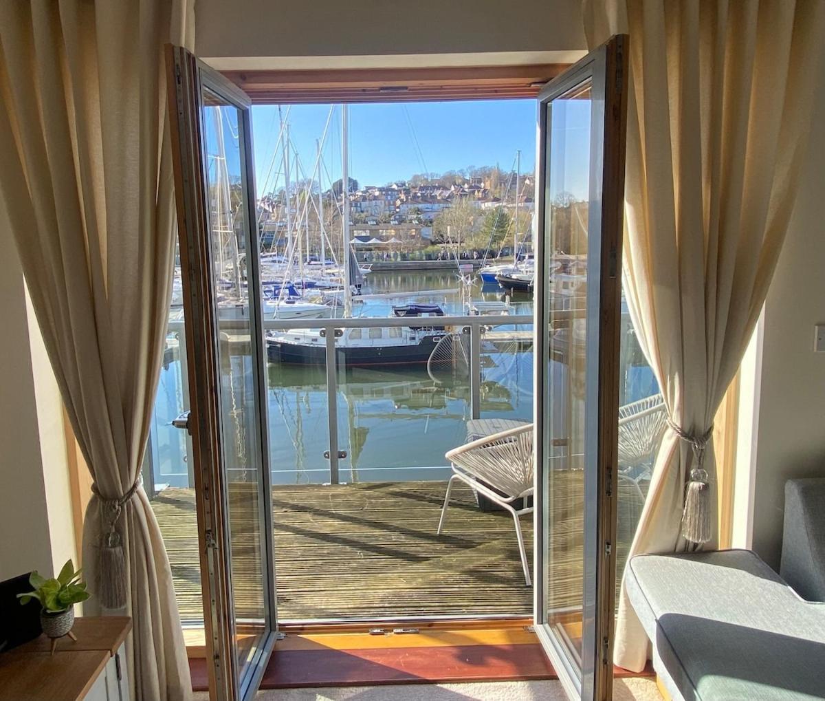Stunning Marina * Portishead